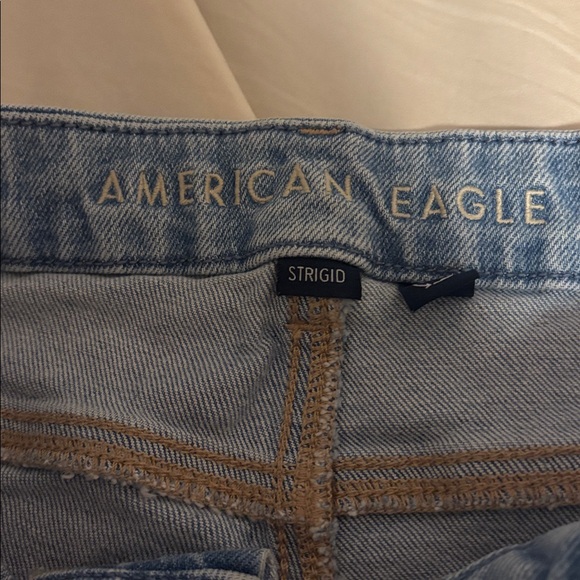 American Eagle Outfitters Light Blue Ripped Straight Leg Strigid Jeans - Picture 2 of 6